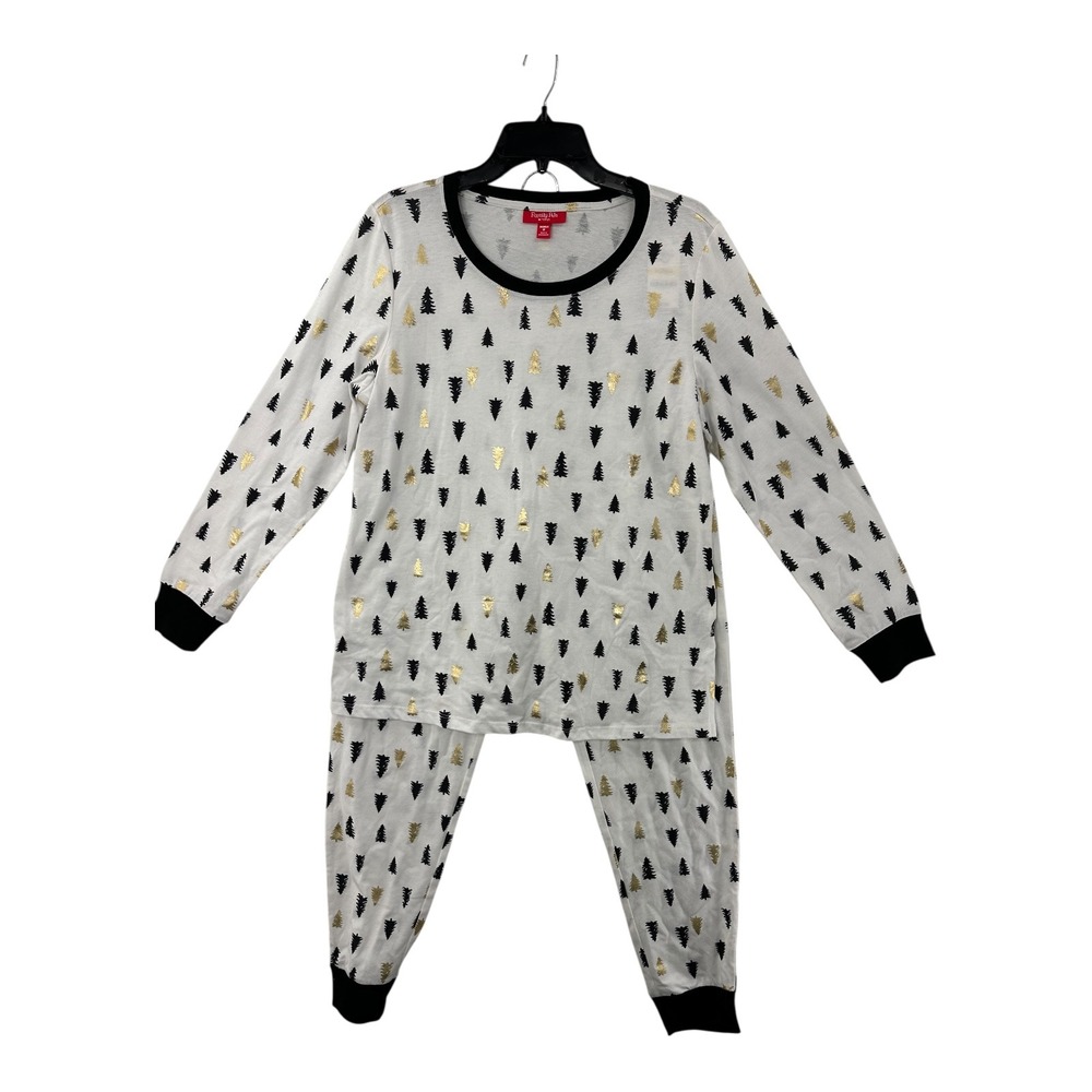 Family PJs Christmas Tree Pajama Set Long Sleeve Holiday Loungewear M